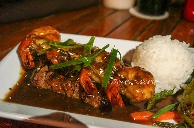 Cheeseburger In Paradise