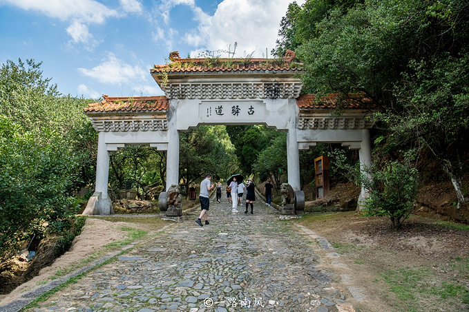 大余县梅岭景区图片