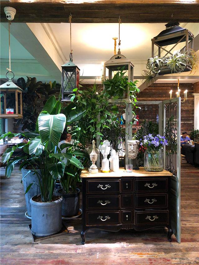 沐汐与花季(寿桃湖店)