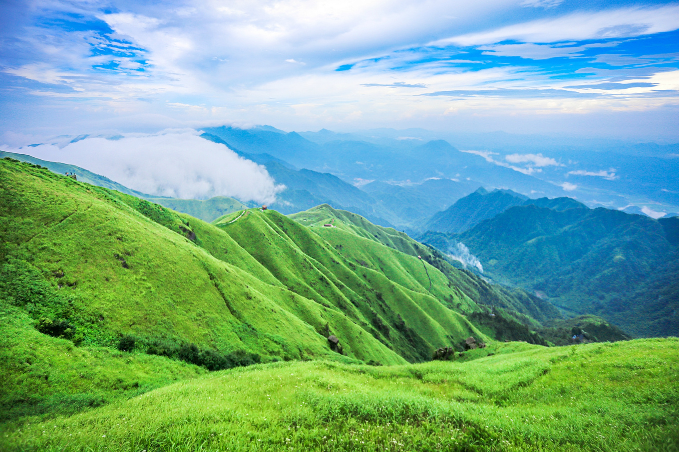 【携程攻略】芦溪萍乡武功山风景区景点,武功山的景色确实值得一去，爬山的难度并不是很大，边走边玩，山上都…