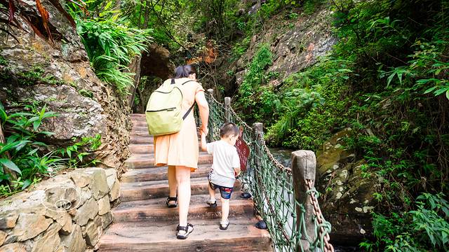 古龙峡大瀑布群