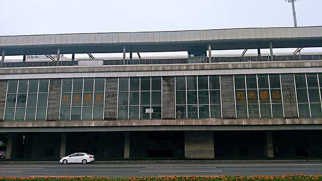 西华大学（南门）