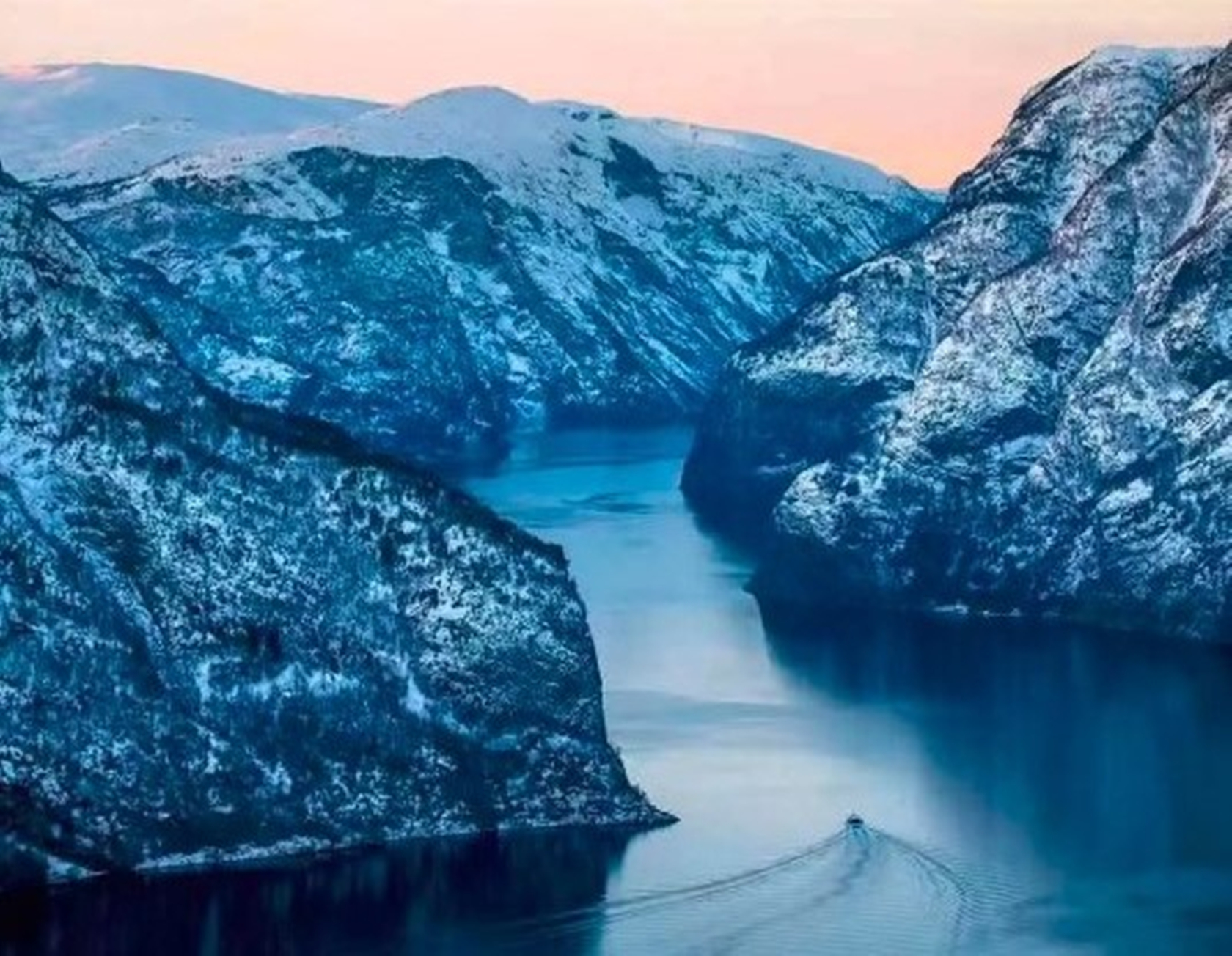 北挪威，世界尽头的奇迹_Photo