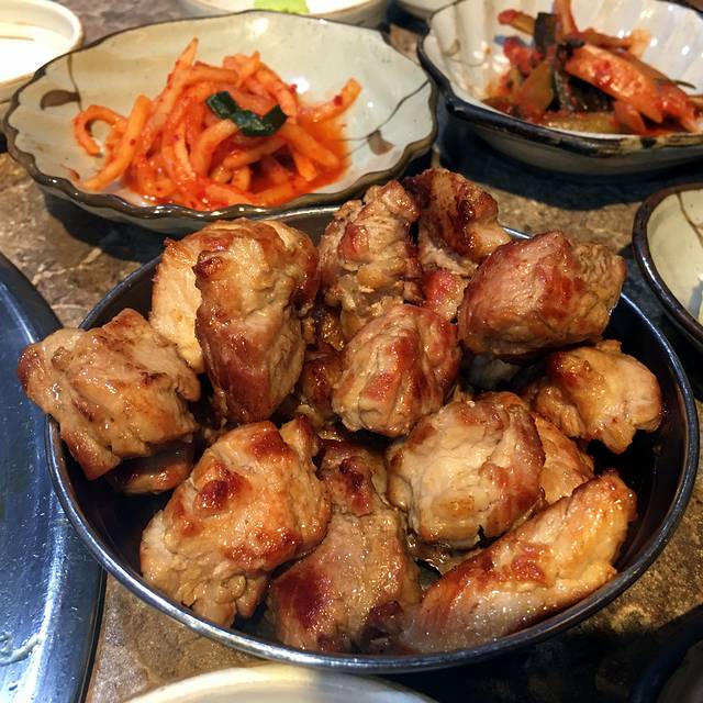 肉典食堂(本店)