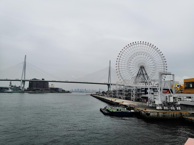 "今天的天气没有那么给力，我们来到了海港城，乘坐圣母玛利亚号航海船在大阪西海岸观光，据说如果天气..._大阪城"的评论图片