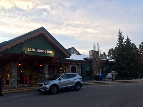 路易丝湖酒店(Lake Louise Inn)旅游景点攻略图