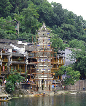 万名塔