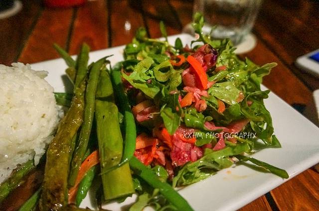 Cheeseburger In Paradise