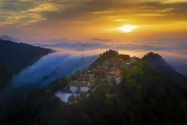 蓬壶百丈岩风景区