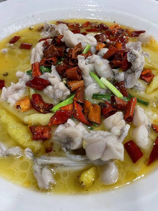 黄鹤楼(侨雄中心店)