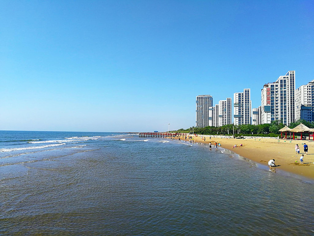 "...黄金海岸”，堪与澳大利亚昆士兰州的著名海滨——黄金海岸媲美，于是这里就有了“黄金海岸”这一美称_黄金海岸风景区"的评论图片