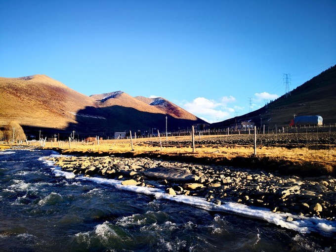 亚丁稻城旅游攻略位置 25c01f37d7e2e96d8911dd8b0b210c28.jpeg