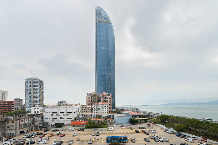 不如中山路的繁华但它却是本地人心中的宠地曾经是老厦门港的避风坞