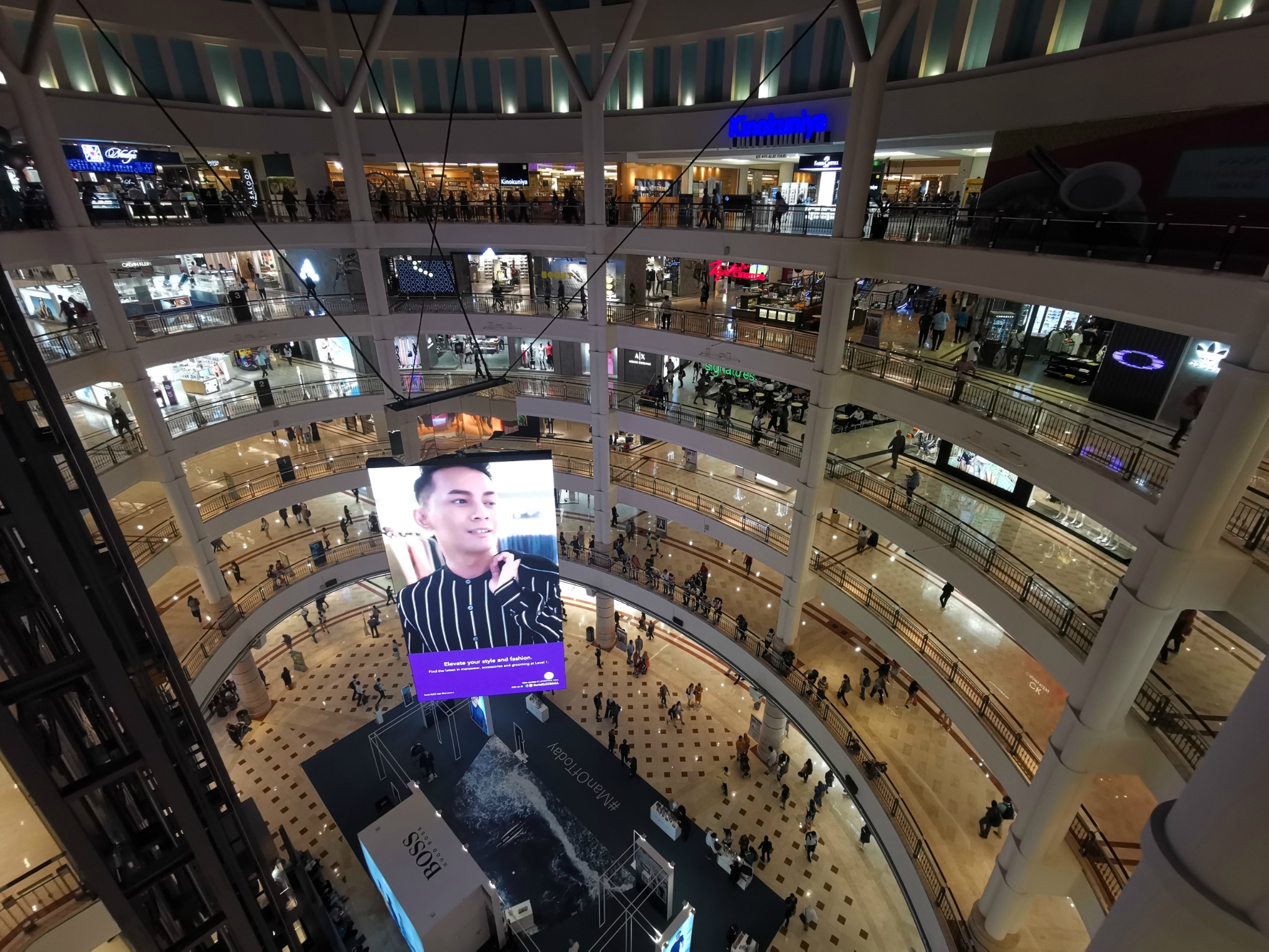 【携程攻略】吉隆坡柏威年购物广场购物,Pavillion巴比伦购物广场是马来西亚吉隆坡最大最好的购物中心之一。