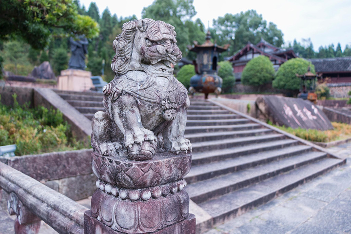 "但其中有一点需要给大家强调的就是：在纪念馆中有很多牌匾，大家一定要好好观赏一下_瑞安市刘基庙"的评论图片