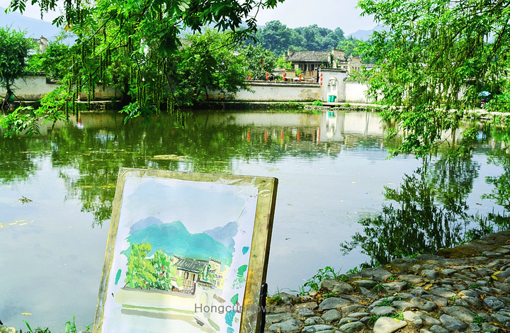 "“南湖→月沼”是游览宏村最经典的线路，一路随着主线路漫步，伴着微风美景，十分惬意_宏村-南湖"的评论图片
