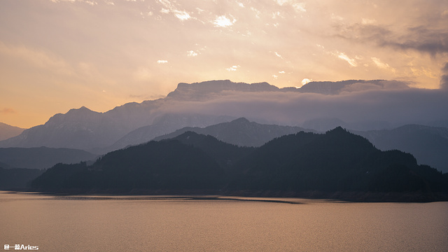 雅女湖旅游景点图片