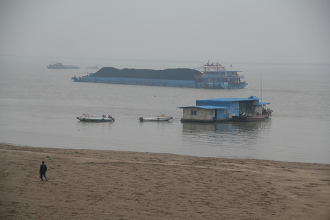 巴陵广场旅游景点攻略图