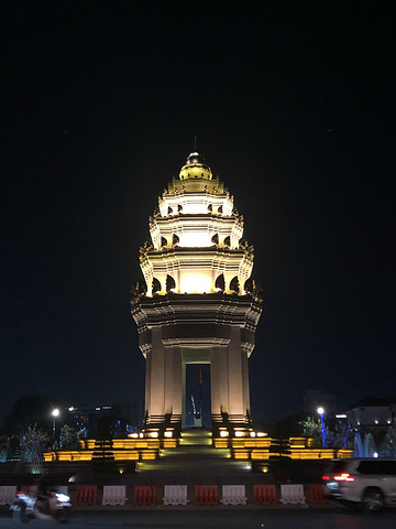"_柬埔寨独立纪念碑"的评论图片