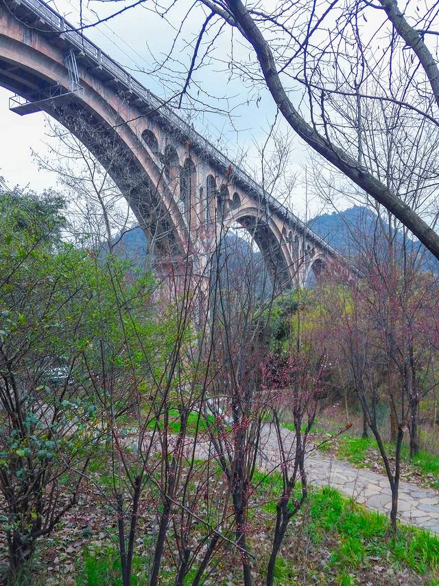 花溪十里河滩湿地公园