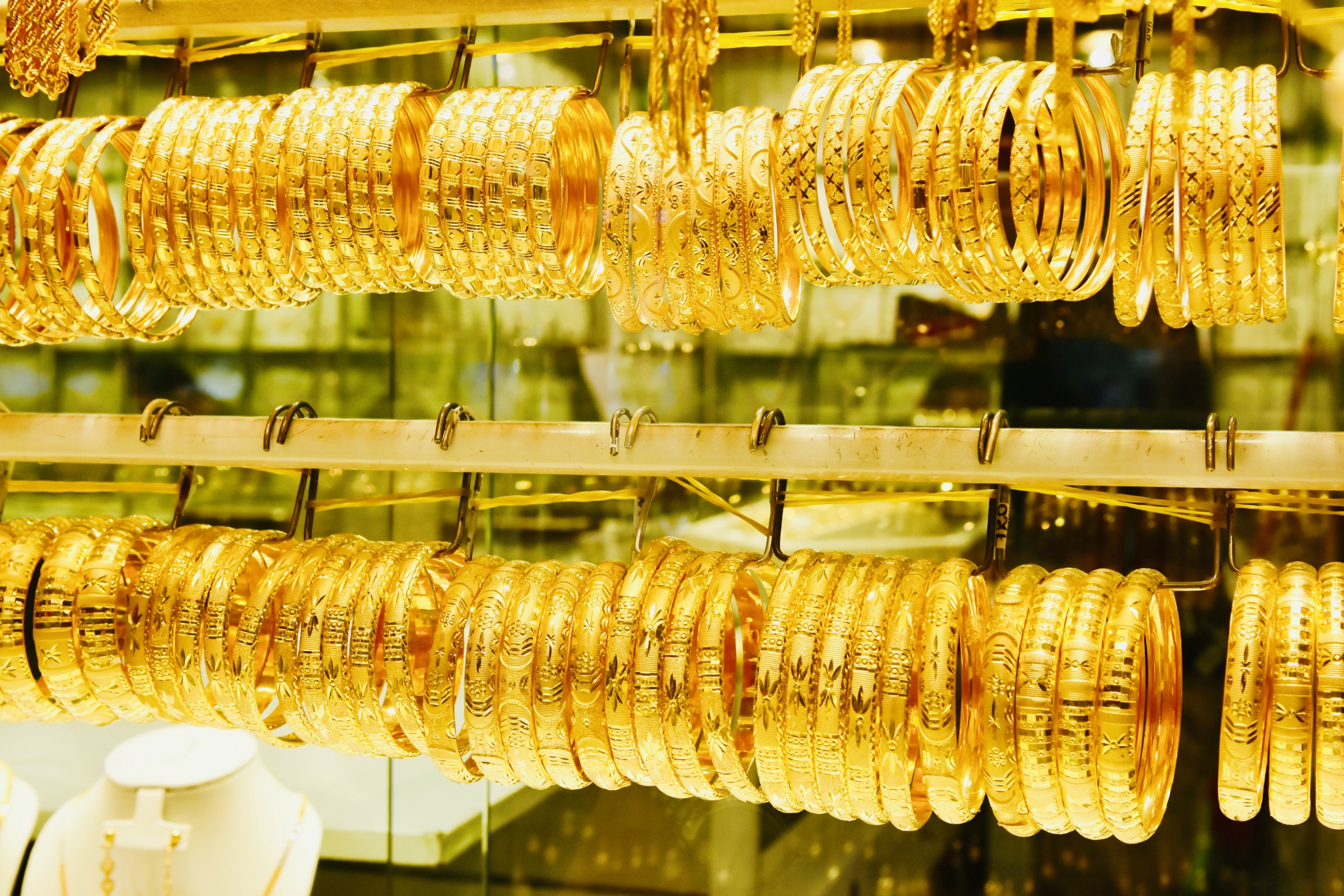 【9日自由行】迪拜和阿布扎比度蜜月迪拜黄金市场里的黄金制品基本都