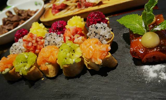 秀场叫板烤肉(中央大街店)