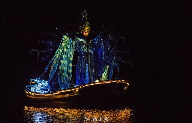 《寻梦龙虎山》实景演出