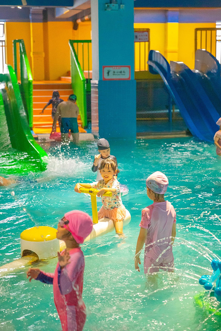 暑期遛娃新体验夏日室内亲子玩水来上海宝燕乐园旗舰店