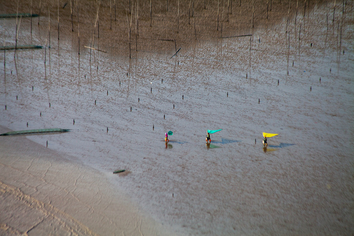 "小皓海滩风光也是摄影人钟爱霞浦滩涂风光最经典的拍摄点之一。在观景台居高临下，小皓海滩就展现在眼前_小皓海滩"的评论图片