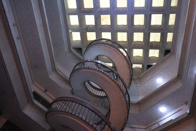 河海大学(西康路校区)-图书馆