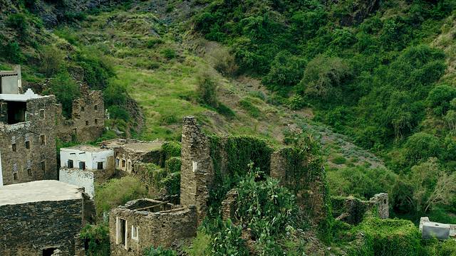 里贾尔阿尔玛村