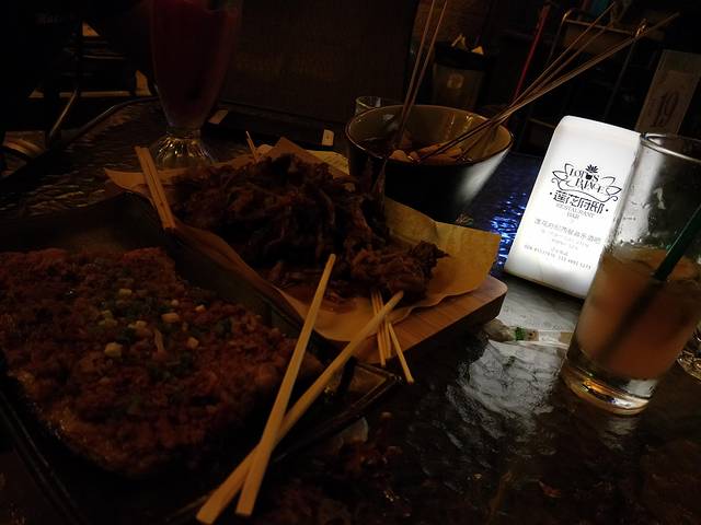 莲花府邸音乐餐酒吧