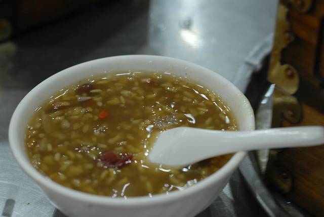 贾三灌汤包子(麻家什字店)