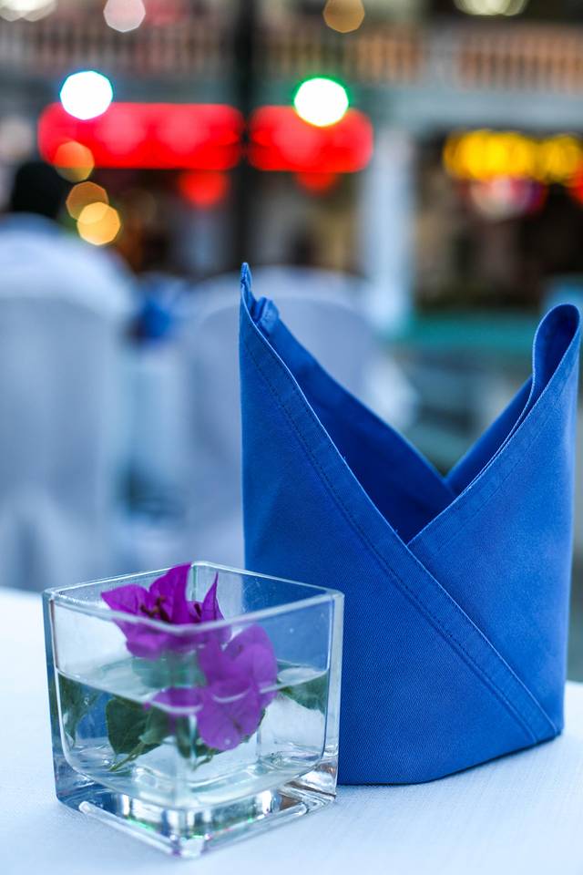 三亚亚龙湾华宇度假酒店·百花夜宴海鲜自助演艺主题餐厅