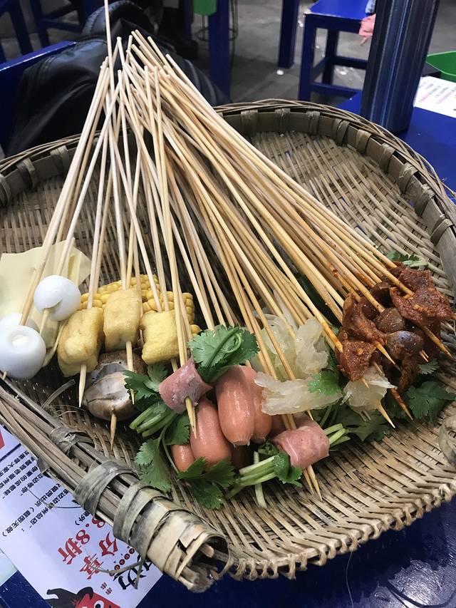 马路边边香(中央第五街店)