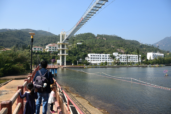 古兜温泉玻璃桥