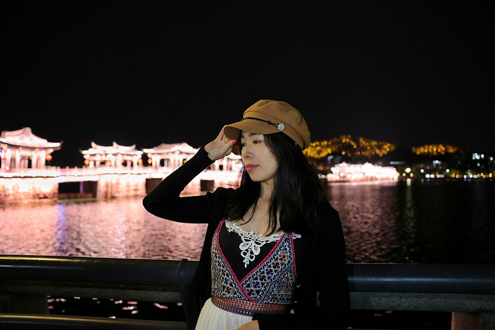 "现在广济桥可是广东省的经典景点之一，傍晚的广济桥，灯光开启，夜景迷人_广济桥"的评论图片