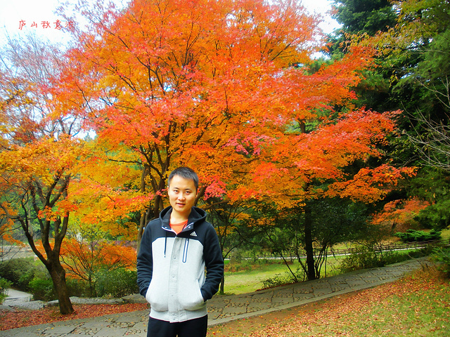 "...不会很赶，锦绣谷走完从仙人洞那坐观光车回牯岭镇吃饭，景点周围很少有吃饭的地方，路上只能带干粮了_庐山花径"的评论图片