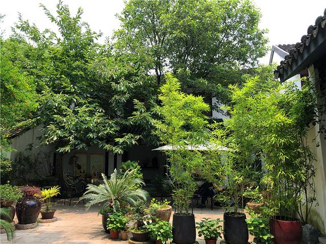 花山隐居素斋馆