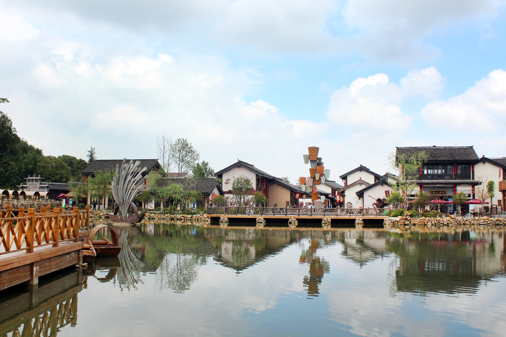 三国文化特色小镇诸葛古镇安排