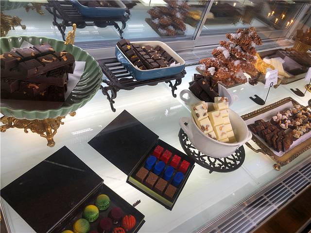 沐汐与花季(寿桃湖店)