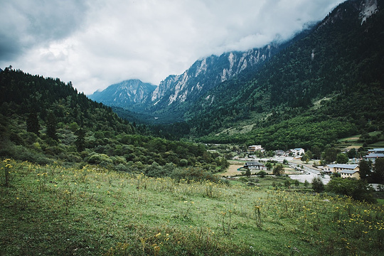 中查沟旅游景点图片
