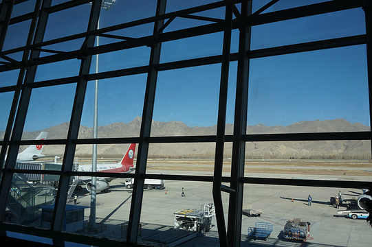 贡嘎国际机场旅游景点图片