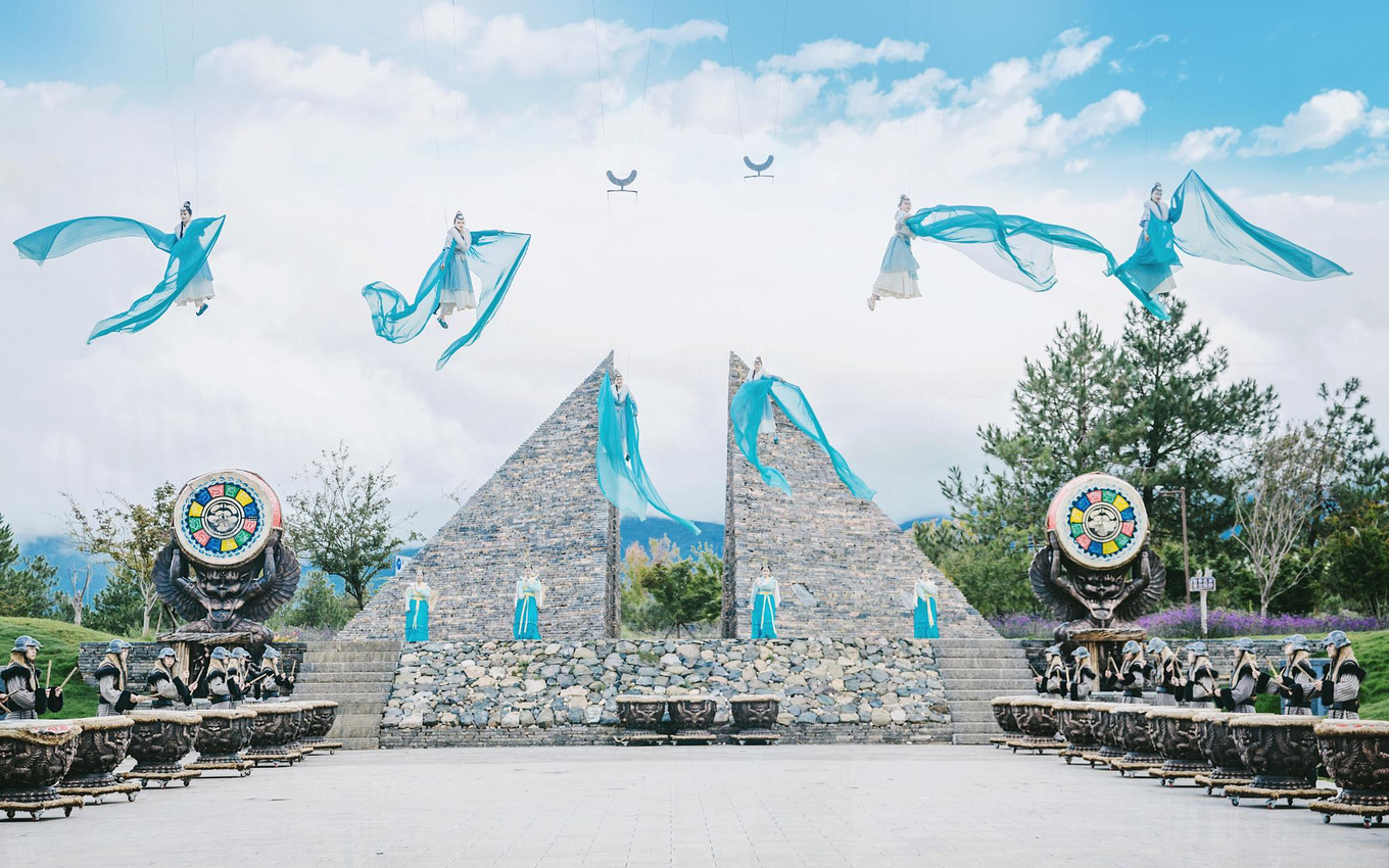 打个飞的玩穿越在丽江的东巴秘境邂逅一场山水奇遇