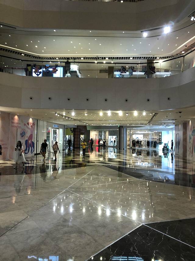 上海金鹰国际购物广场