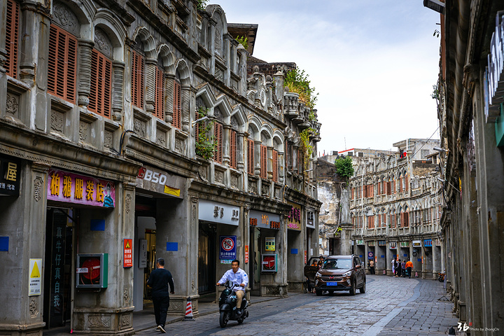 "虽然不如海口骑楼老街出名，但位于文昌老城区吸引了不少游人，一些电影也到此取景拍摄，如《台湾人的..._文南老街"的评论图片