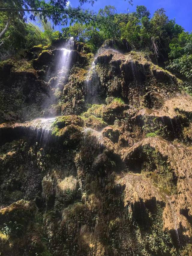 Tumalog 瀑布