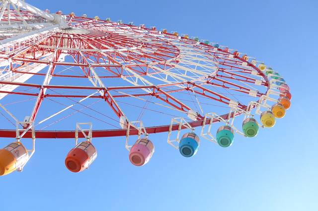 调色板城大摩天轮