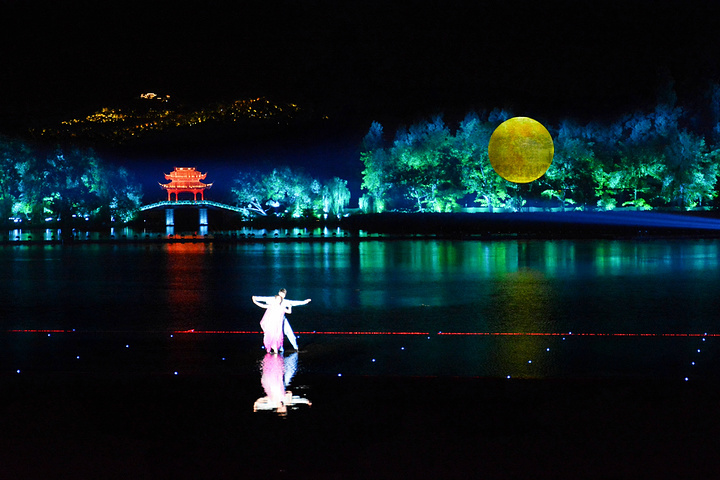 人在画中游,已经超越了我的想象力_印象西湖《最忆是杭州》演出&quot