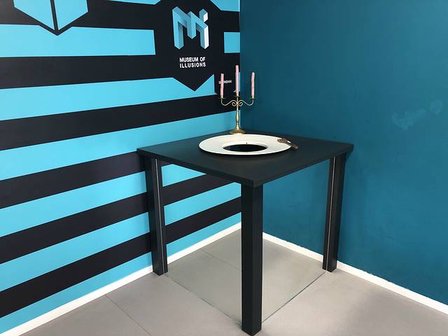 MOI幻觉艺术博物馆(虹桥丽宝广场店)